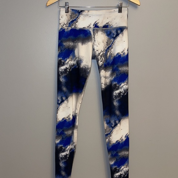 Lululemon Wunder Under Milky Way Pants - sz 6 - Picture 7 of 9